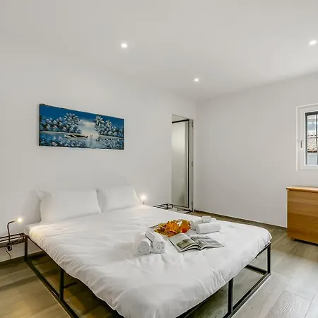La Rotonda - Happy Apartamento *